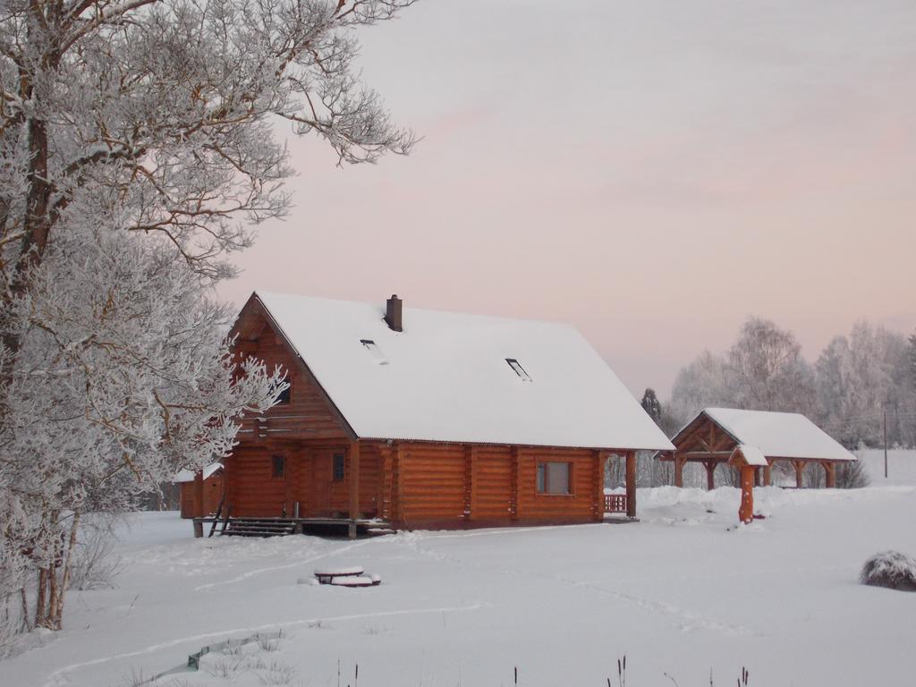 Guest House Kalnini Kārļi Exterior foto